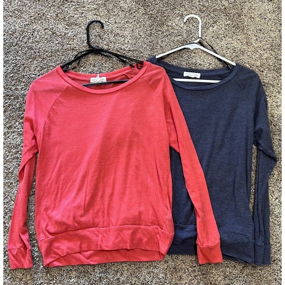 Lot Of 2 ~ Forever 21 Long Sleeve Size Small ~ Red & Blue
